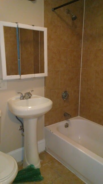 Primary Photo - 119 Lewis St