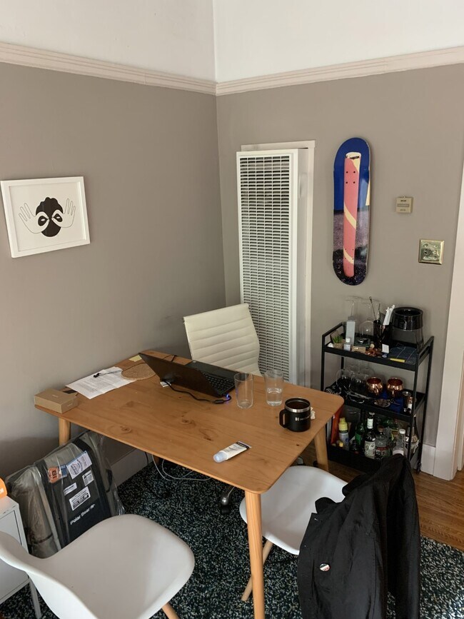 Dining Area - 1125 Cole St