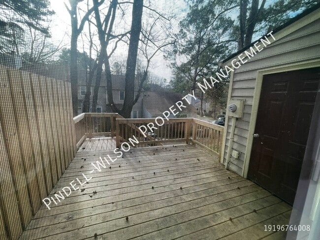 Building Photo - 6522 English Oaks Dr