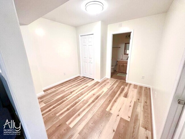 Foto del edificio - 3389 Moubry Ln