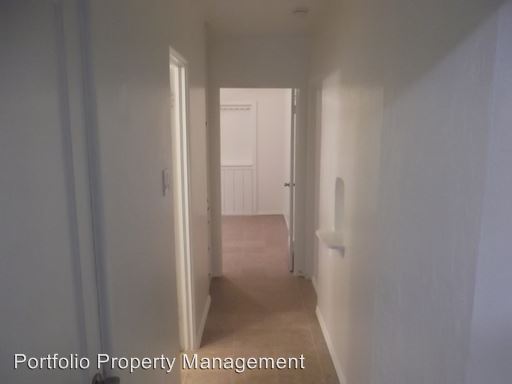 Building Photo - 127 Douglas St