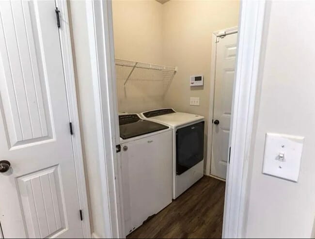 Building Photo - 1028 Mcconaughy Ct