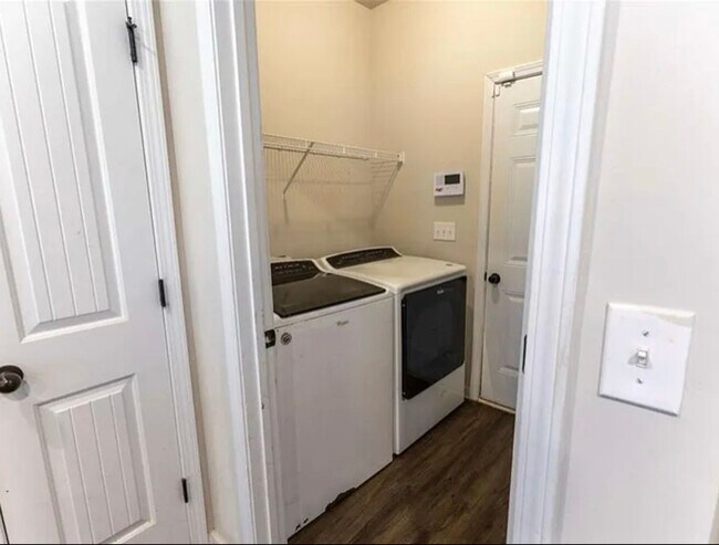 Foto del edificio - 1028 Mcconaughy Ct