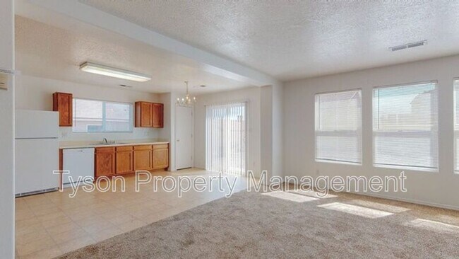 Building Photo - 8308 Tangerine Pl NW