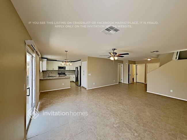 Building Photo - 22858 W Solano Dr