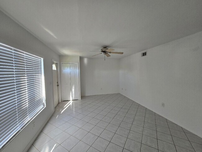 Foto del edificio - 1609 SW 51st St