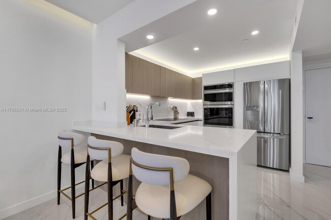 Foto del edificio - 2301 Collins Ave