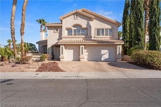 Building Photo - 8013 Shorecrest Dr