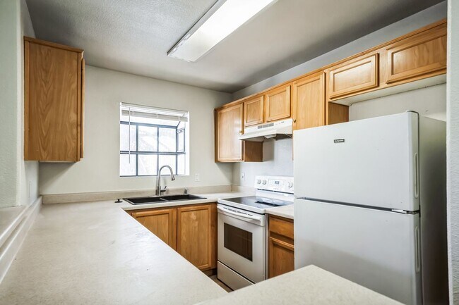 Building Photo - 2978 Juniper Hills Blvd