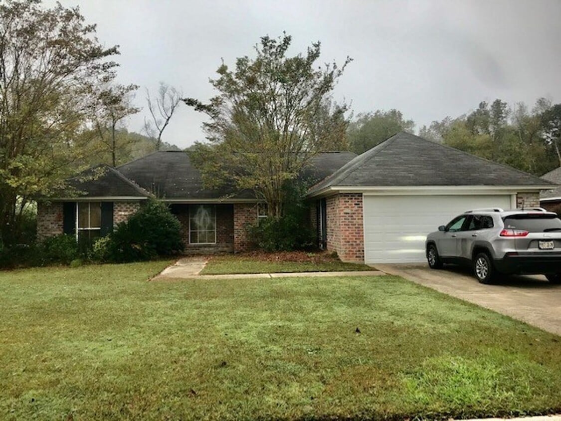 Primary Photo - 3 Bed 2 Bath in Remington Estates