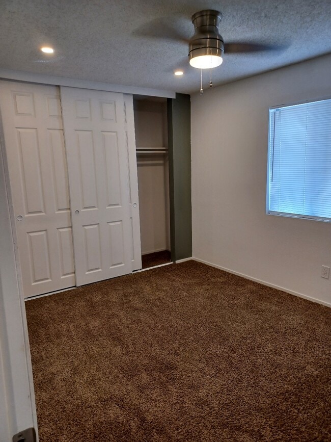 21400 Golden Hills Blvd Unit D, Tehachapi, CA 93561 Apartments in