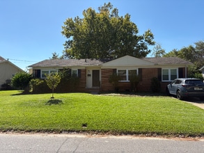 Building Photo - 5313 Sir Barton Dr