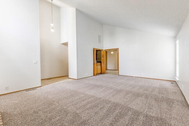 Foto del edificio - 1324 Kelly Park Rd