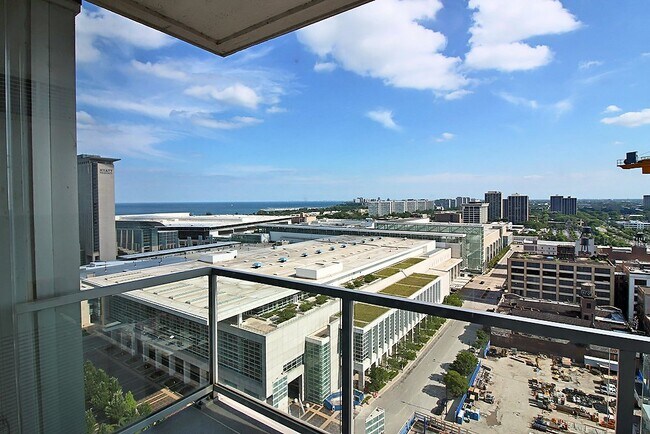 Foto del edificio - 2134 S Indiana Ave