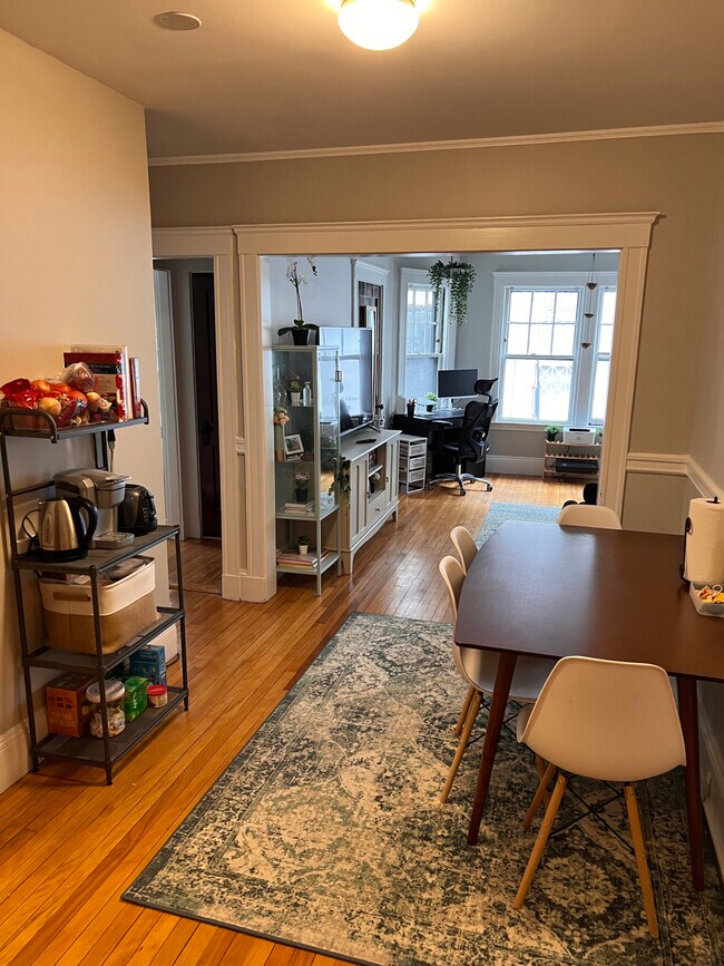 13 Story St., #5, Cambridge - 13 Story St