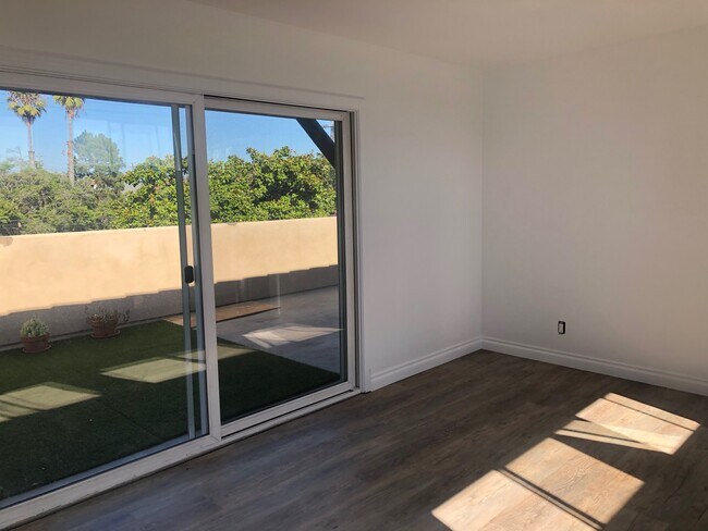 HABITACIÓN 2 - 205 7th Ave