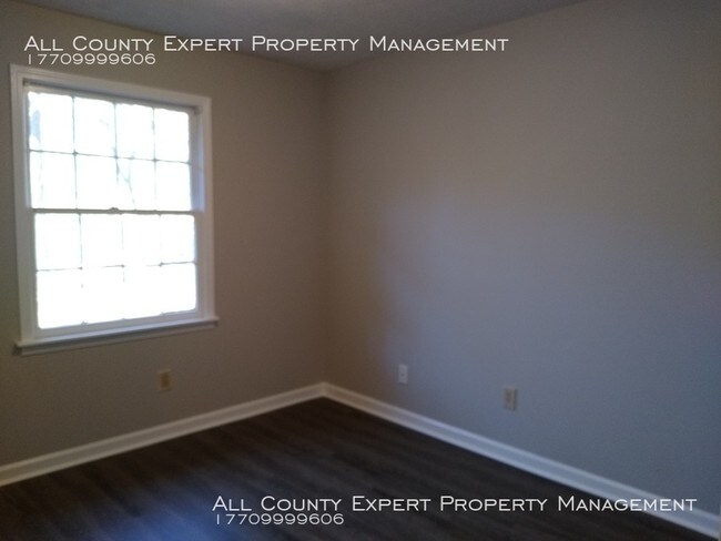 Building Photo - Great Duplex In Norcross