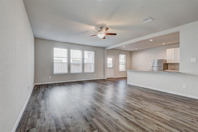 Building Photo - 22107 Great Royal Ln