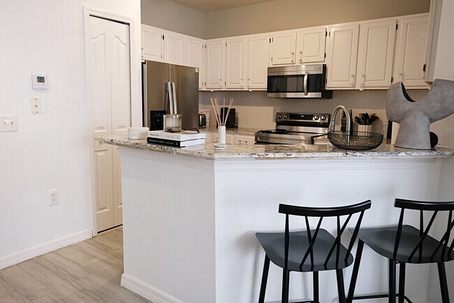 Kitchen - 2923 Shadow View Cir