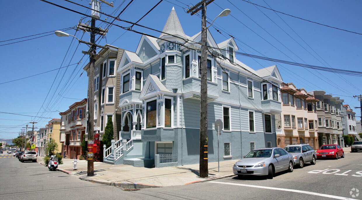 Building Photo - 3000 Webster St