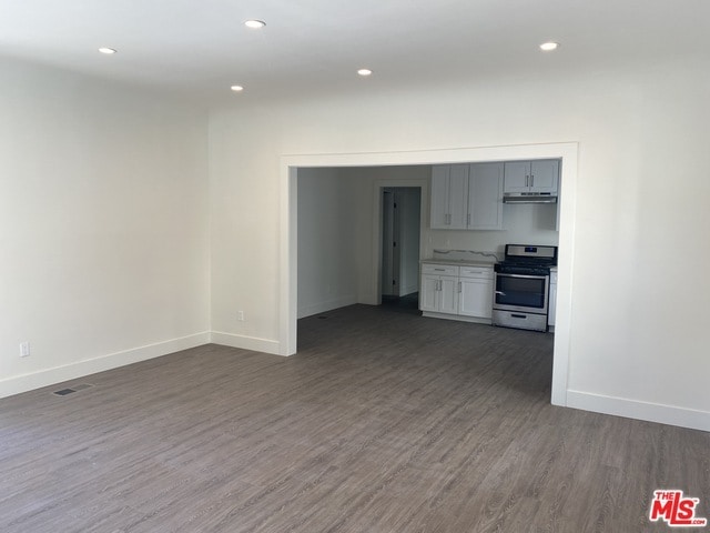 Building Photo - 159 N Kenmore Ave