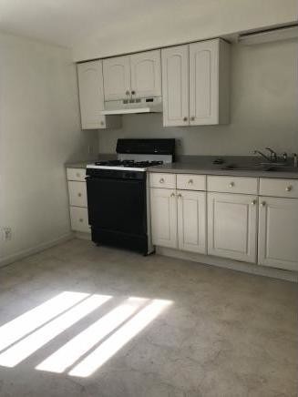 Building Photo - 204 Imperial Ct
