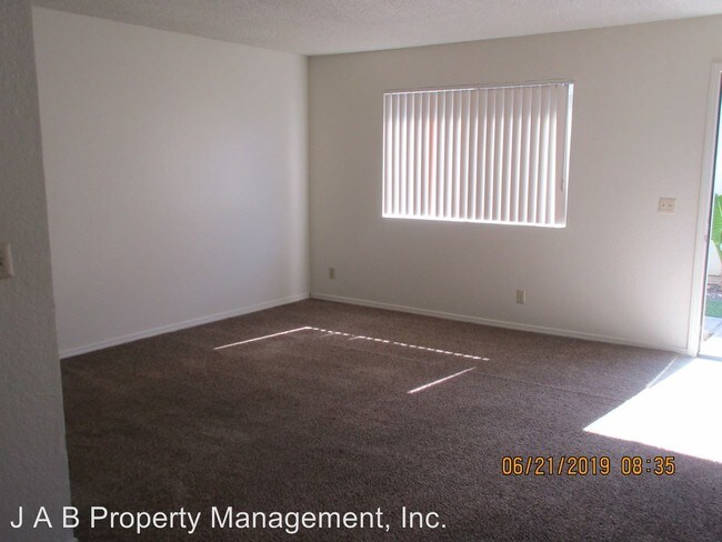 Building Photo - 3032 Wentworth Dr