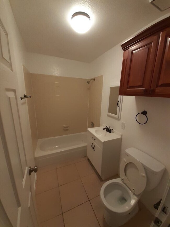Building Photo - 3456 Civic Center Dr