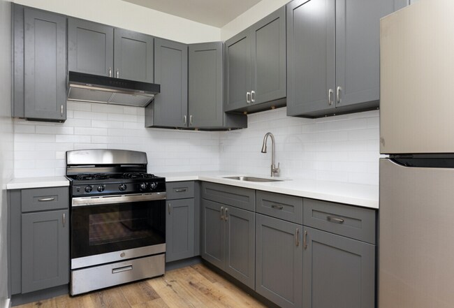 Foto del edificio - 516 S St Andrews Pl