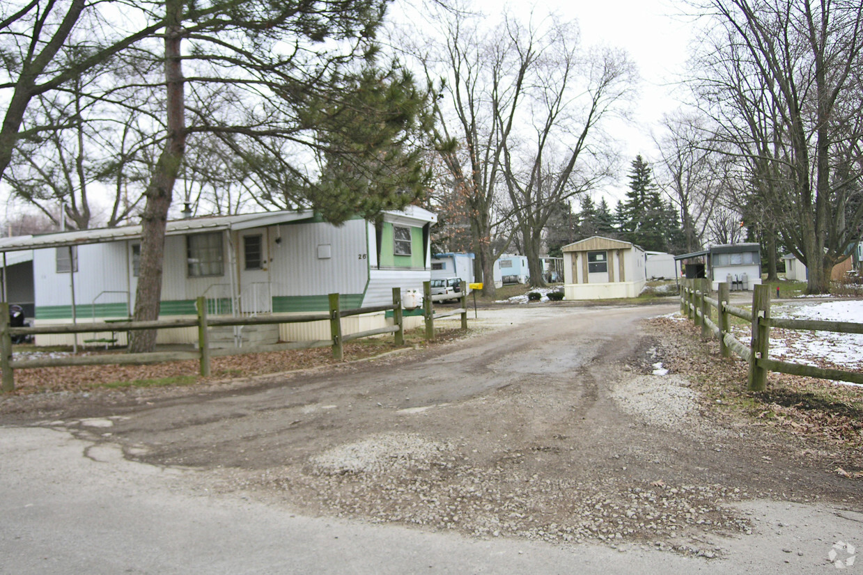 Primary Photo - Whispering Pines Mobile Home Park