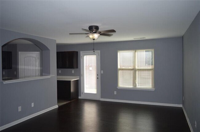 Building Photo - 343 Oaktown Pl