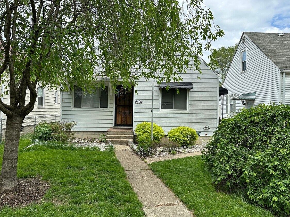Primary Photo - Spacious 3-Bed/1.5-Bath Home in Columbus: ...