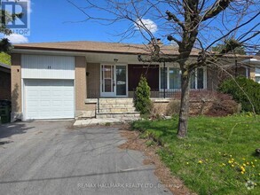 Building Photo - 11 Bowerbank Dr