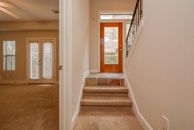 Foto del edificio - 2422 Dorrington St