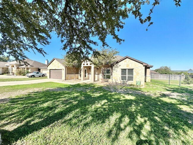 Foto del edificio - Price Drop!  Viewable Now!