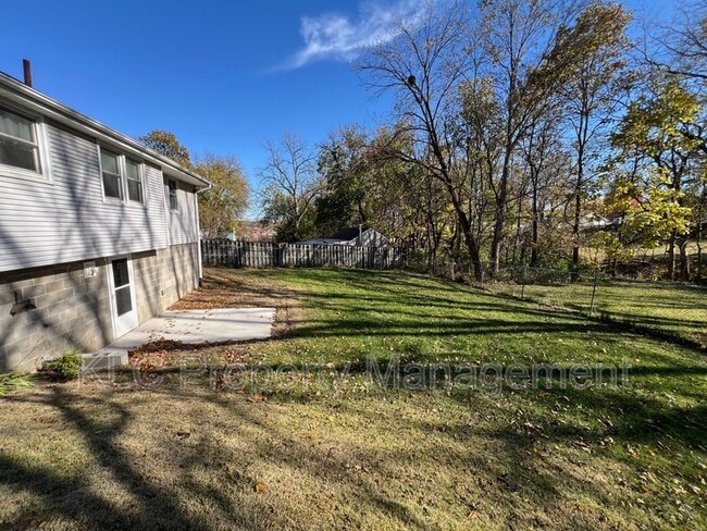 Foto del edificio - 3307 Gleaves Ct