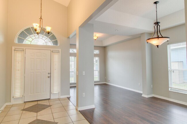 Building Photo - 532 Hardwood Circle Orlando, Fl 32828 - Av...