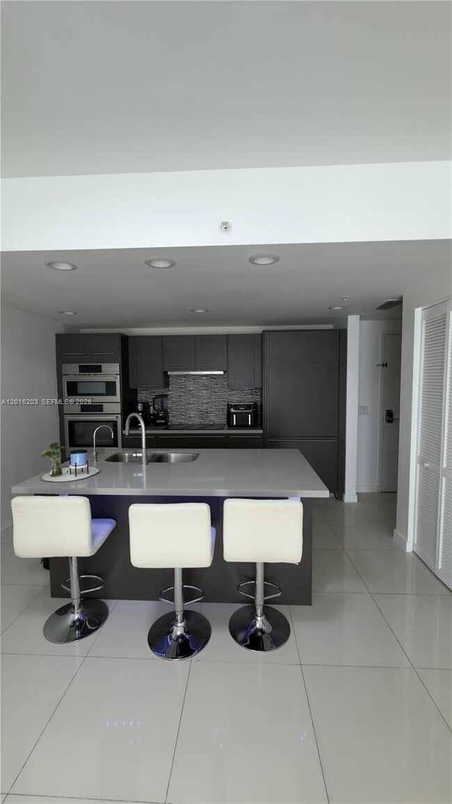 Building Photo - 7661 NW 107th Ave