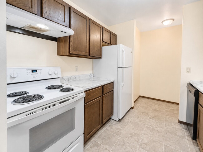 Building Photo - Sunset Lane Apartments