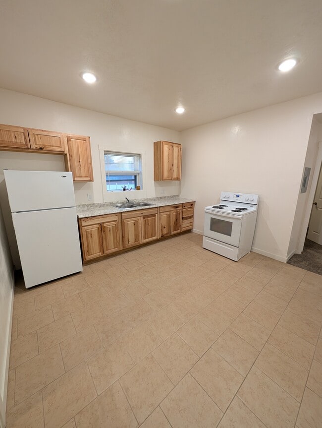 Building Photo - 238 N 300 W