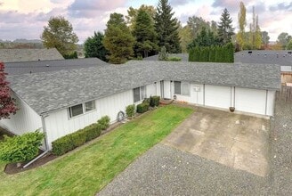 Building Photo - 503 17th St SE