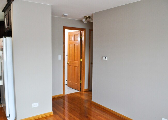 Foto del edificio - 2521 N Thatcher Ave