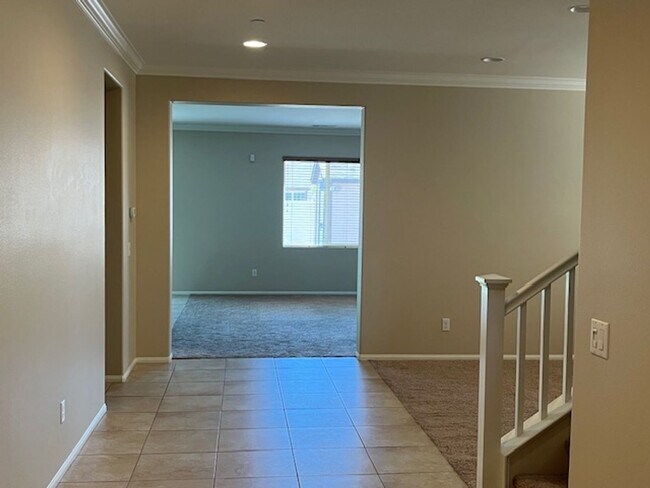 Foto del edificio - Spacious Menifee 5 Bedroom, 4 Bath Home