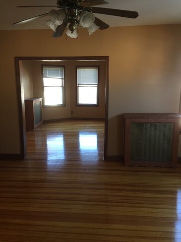 Una imagen aérea del barrio Cavalier Manor en Portsmouth, Virginia. - 15 Norfolk Ave