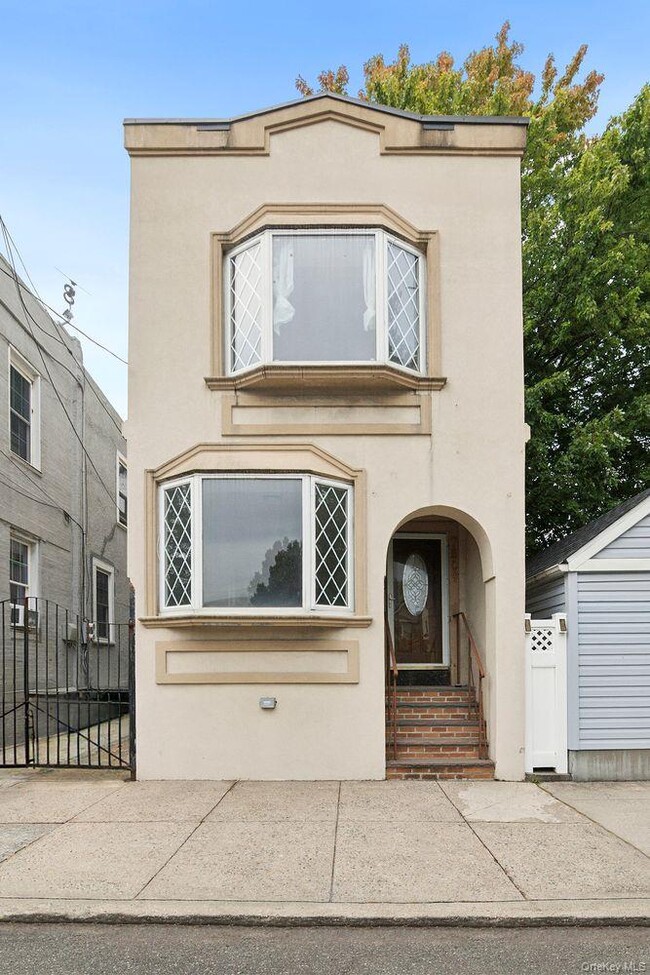 Building Photo - 78-09 77th Ave