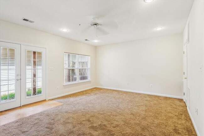 Building Photo - 13404 Fountain Club Dr