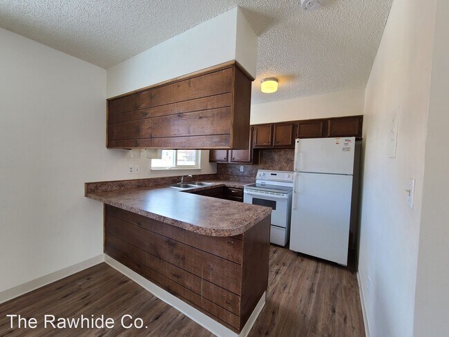 Foto del edificio - 5 br, 3 bath House - 6720 Sullivan Avenue