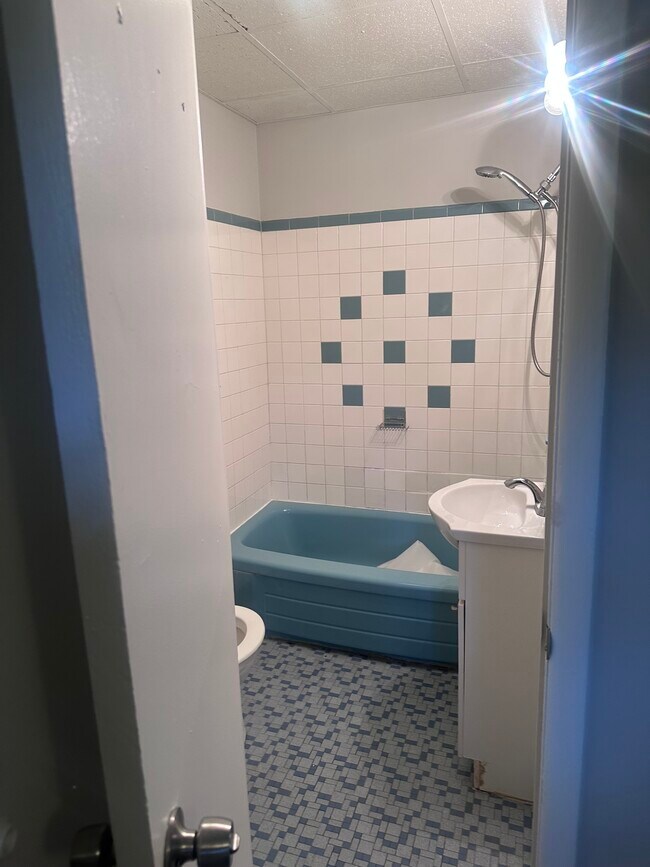 Foto del edificio - 340 Ripka St