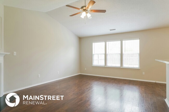 Foto del edificio - 5368 Thunderidge Drive