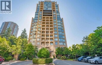 Building Photo - 7388-7388 Sandborne Ave